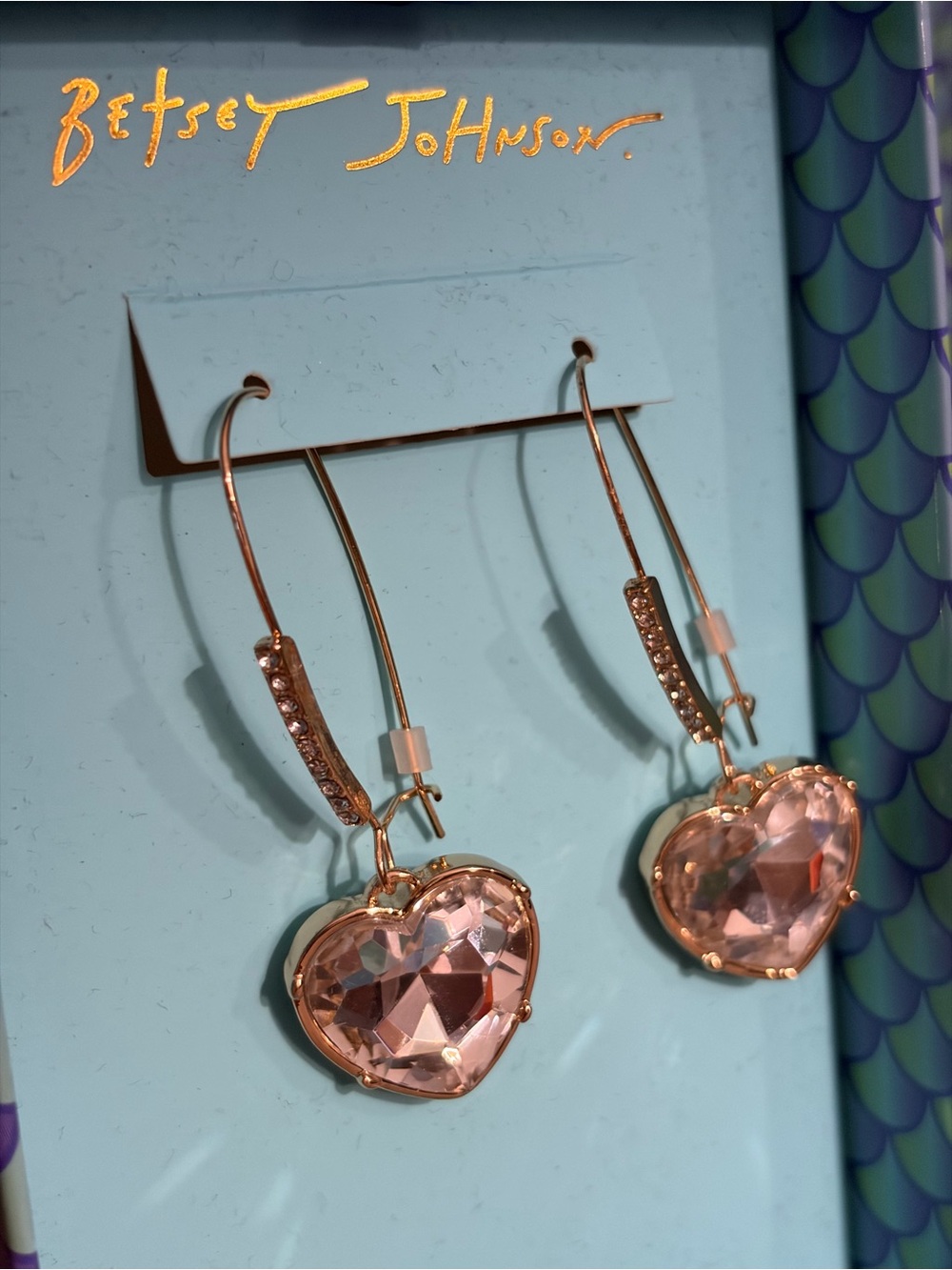 Betsey Johnson gold-Tone Faceted Heart Drop Earrings - Picture 5 of 13